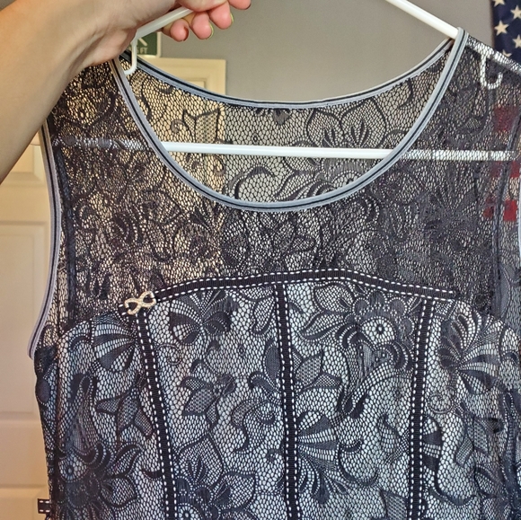 Dress - Picture 4 of 8